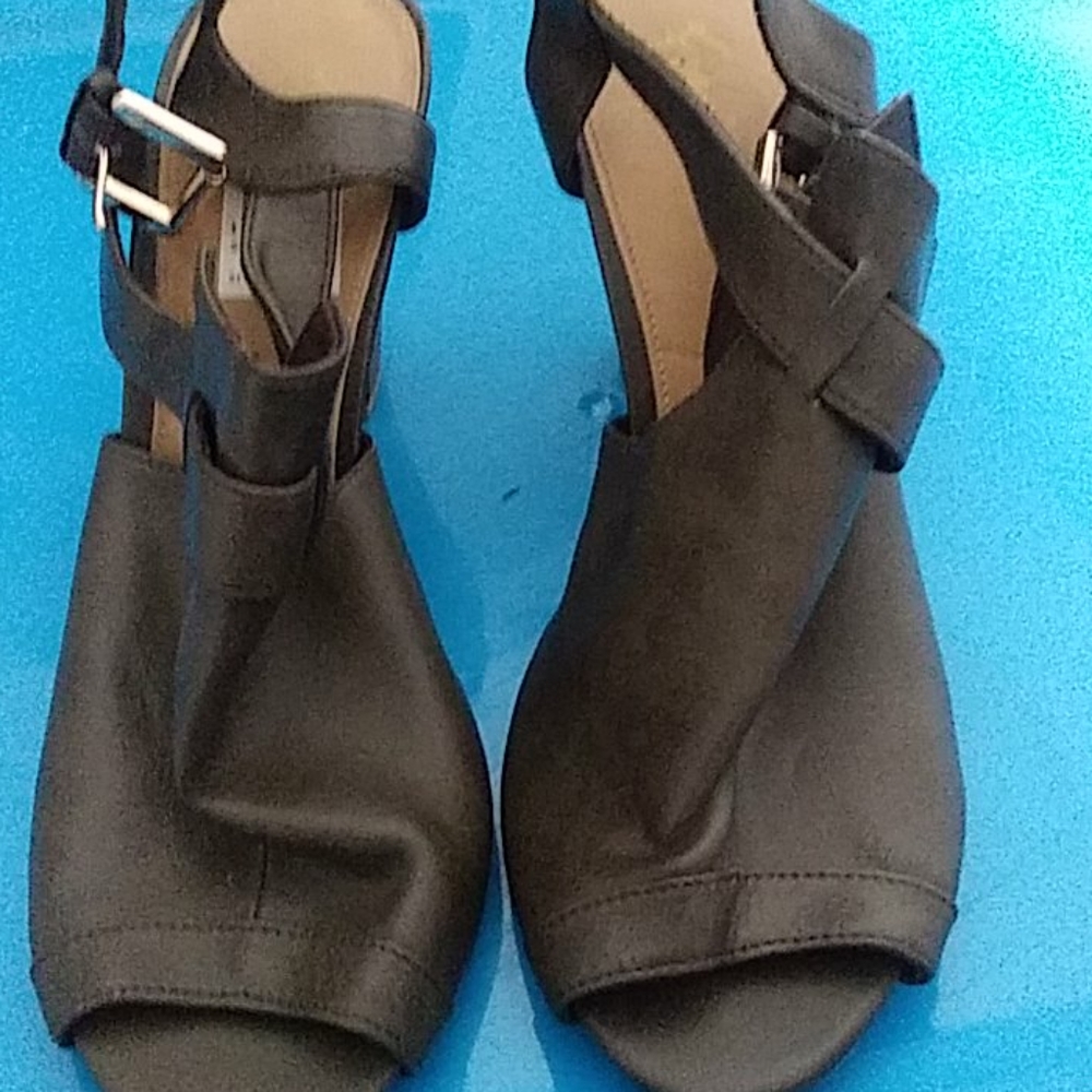 Olive color Wedges